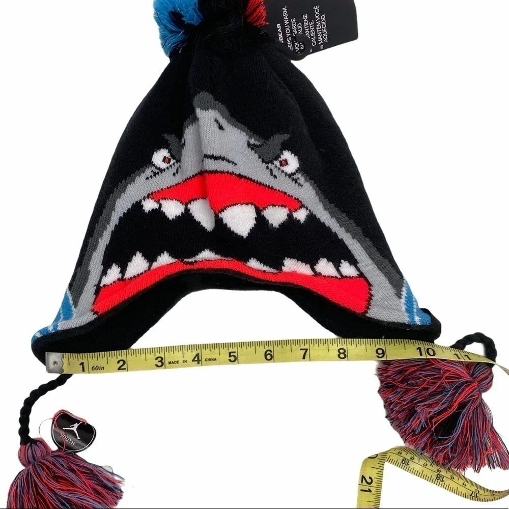 Under Armour Youth Knit Shark Hat Side Ear Flaps